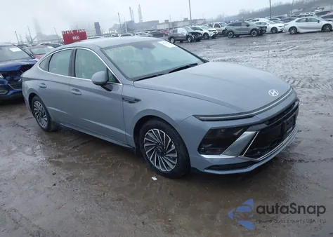 2024 Hyundai Sonata Hybrid Sel z USA, uszkodzony, nr VIN KMHL34JJ8RA101339
